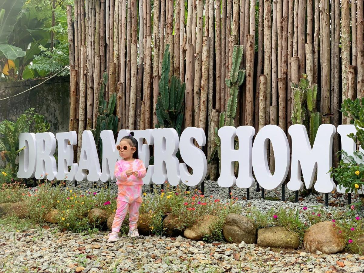 The Dreamers Homestay Hue Exterior foto
